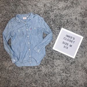 Levi’s Blue Chambray Long Sleeve Shirt